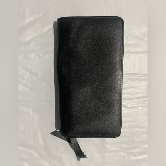 Classic Wallet - Picture 3 of 5